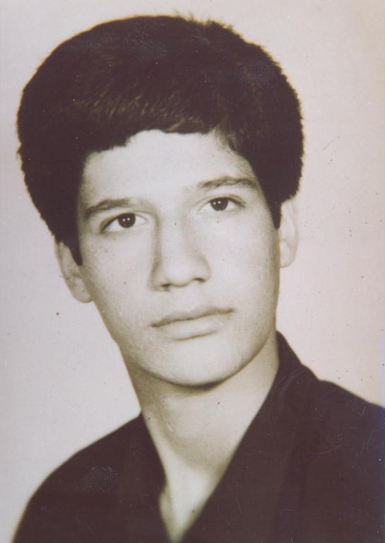 محسن مومنی